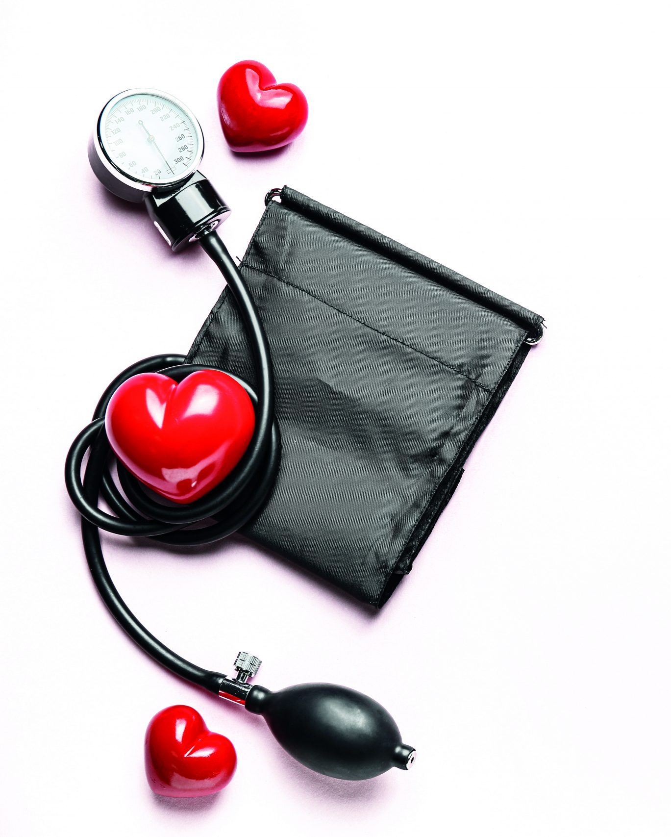 Herz mit Stethoskop zum Blutdruck messen